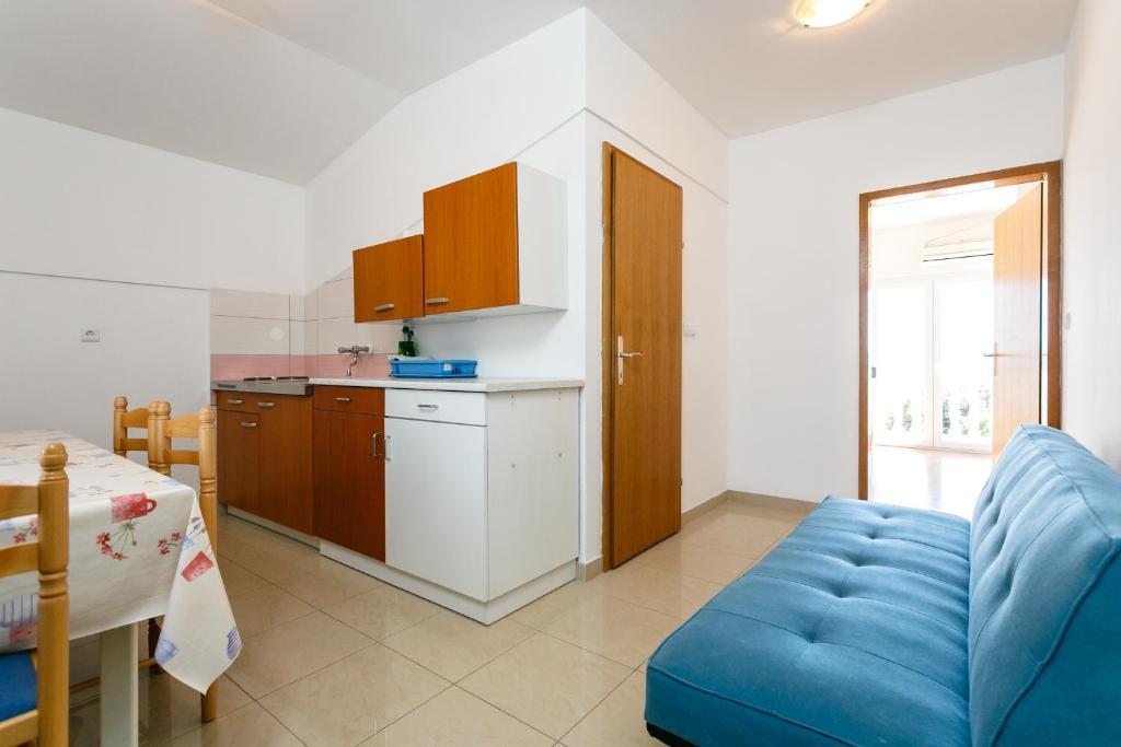 Apartments Posavec Pinezići Rum bild